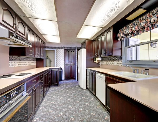 Kitchen Carpet Installation in Naples